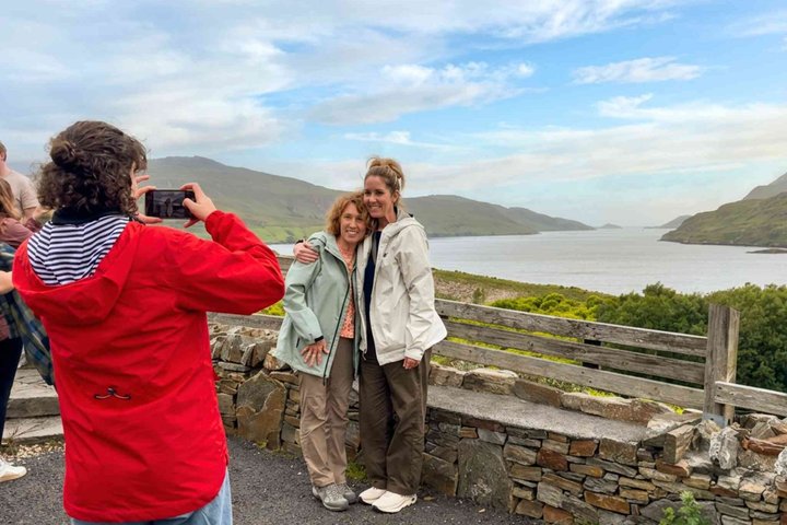 Kleine Gruppe Kylemore Abbey, Sheepdog Demo & Connemara Tour
