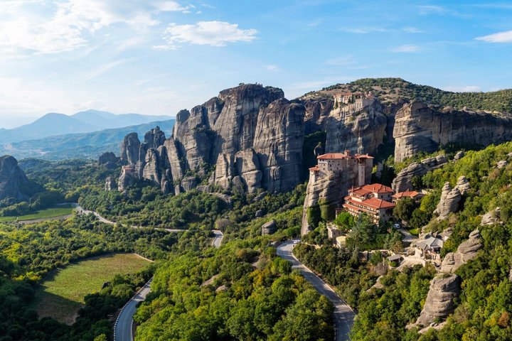 Meteora : Recorrido por monasterios con almuerzo y opción de traslado a Atenas