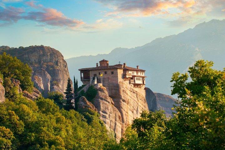 Meteora : Recorrido por monasterios con almuerzo y opción de traslado a Atenas