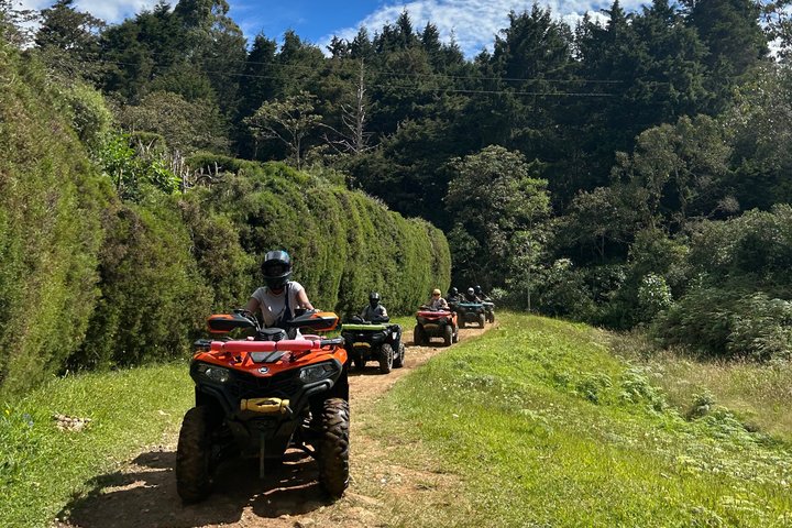 Medellin: Aventura Off-Road en ATV, Quad-Adrenalina-cascada