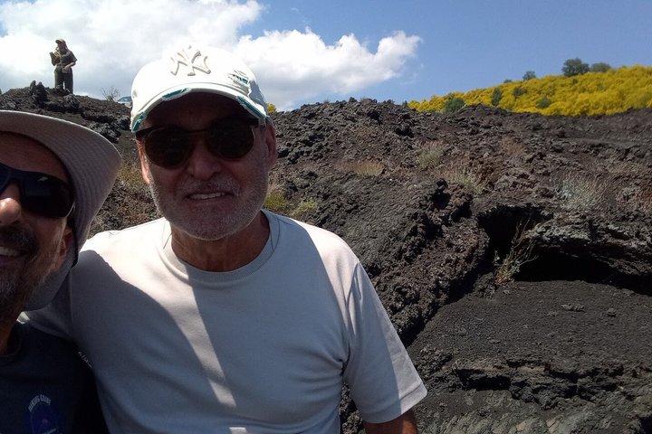 Etna Jeep Offroad-tur: Lavastrømme, Etna-vine, frokost i 2000 meters højde