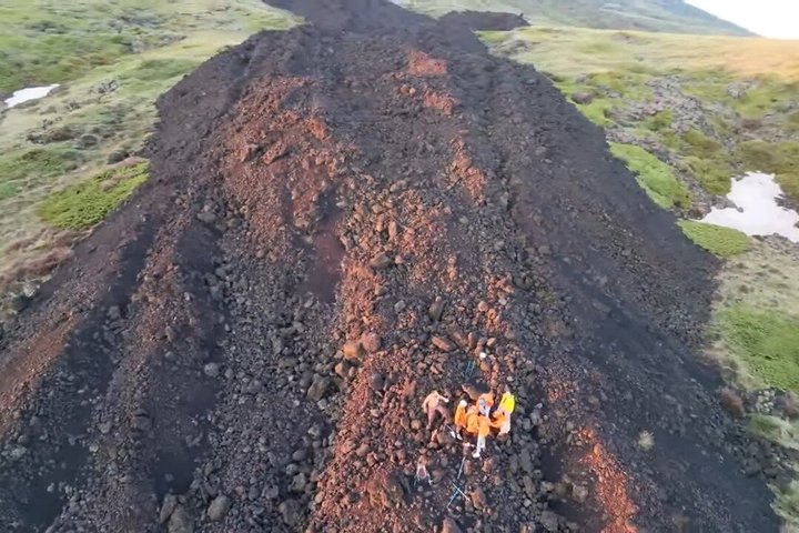 Etna Jeep Offroad-tur: Lavastrømme, Etna-vine, frokost i 2000 meters højde