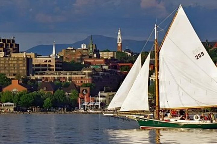 Cruzeiro de história do Lago Champlain com Guia do Museu Marítimo