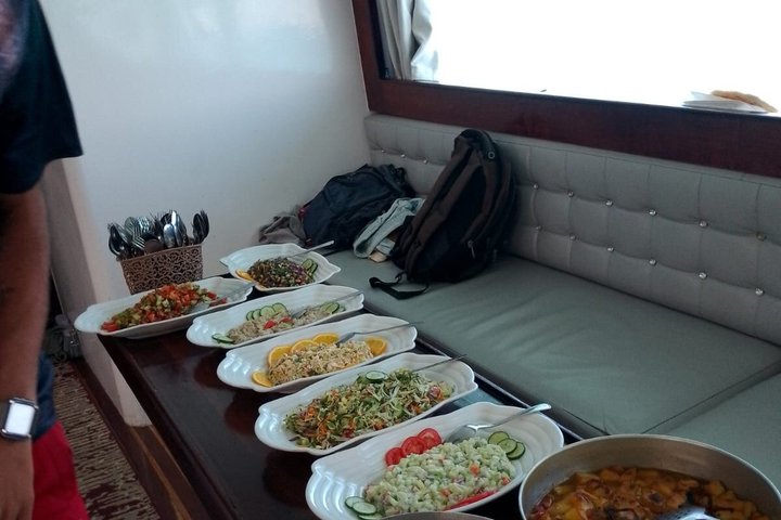 Snorkeling sull'isola di Tiran, crociera subacquea e pranzo - Sharm el Sheik