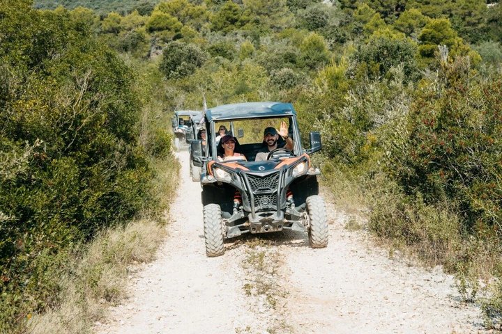 Tour Safari en Buggy Korcula : Playas, Caminos secundarios & Catas de vinos