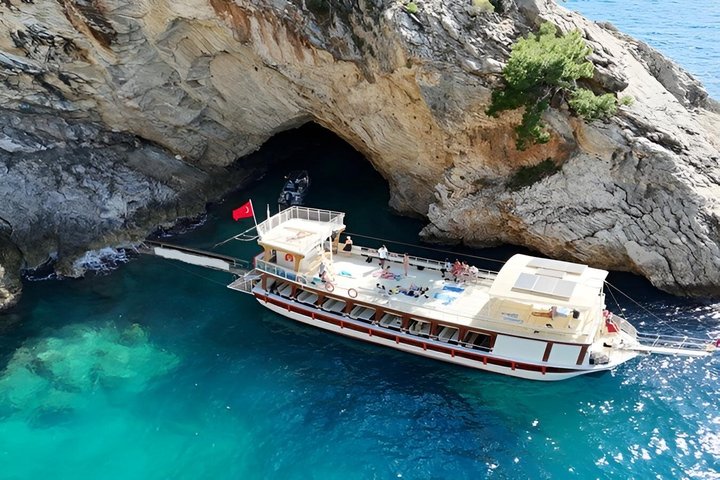 Fethiye Oludeniz båttur med fjärilsdalen och sex öar