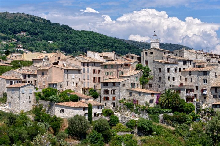 Villages de contes de fées de la Côte d'Azur et découverte des parfums