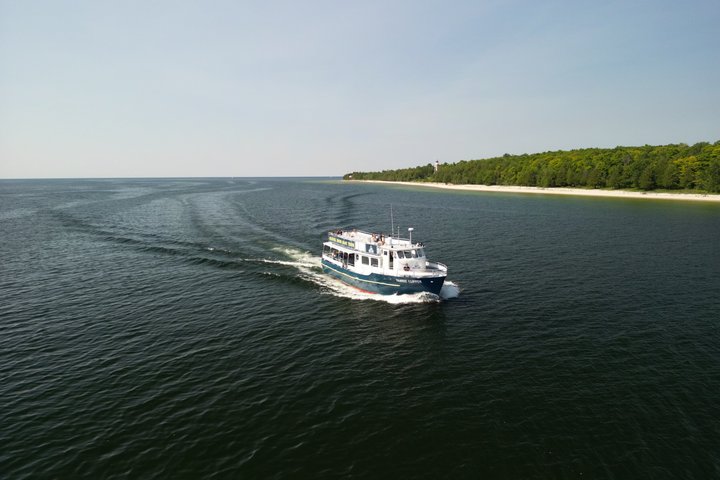 Anmeldelser av Deaths Door Sunset Live Music Cruise