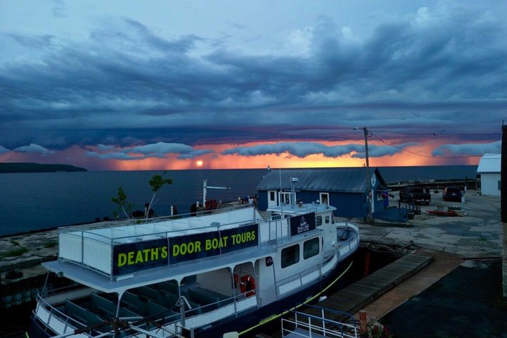 Anmeldelser av Deaths Door Sunset Live Music Cruise