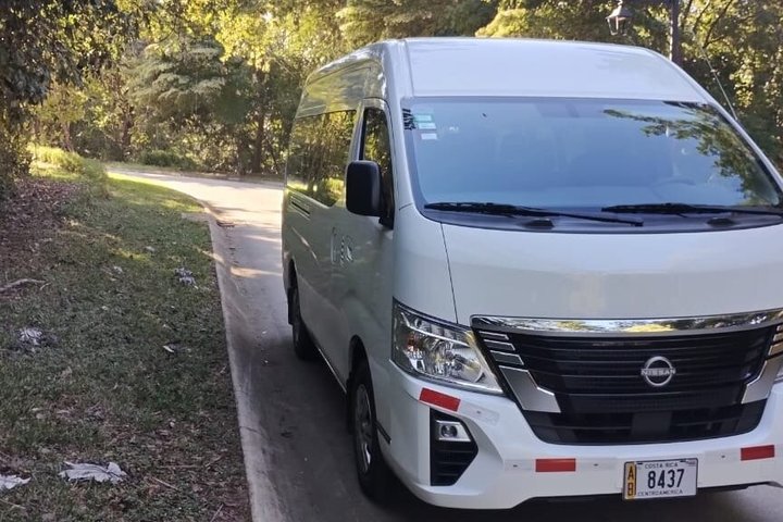 Flughafen San Jose (SJO) nach La Fortuna Arenal Privater VIP Transfer