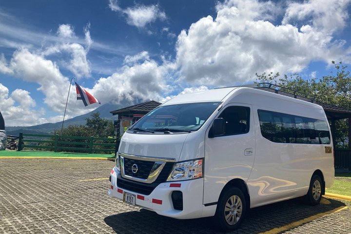 Flughafen San Jose (SJO) nach La Fortuna Arenal Privater VIP Transfer