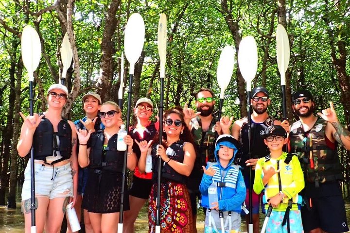 SUP ou canoë dans la mangrove d'Ishigaki + plongée avec tuba dans la Grotte Bleue