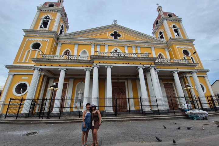 Private Masaya Volcano, Colonial Granada & Sunset Isletas Cruise