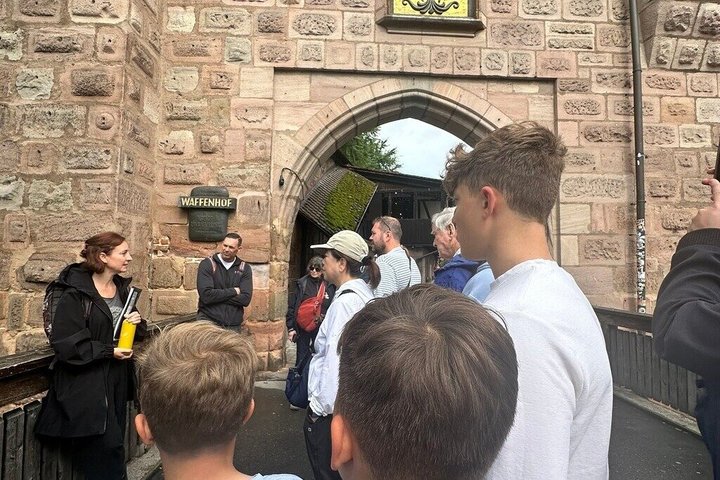 Tour della città vecchia di Norimberga e dei campi da rally nazisti con pausa pranzo
