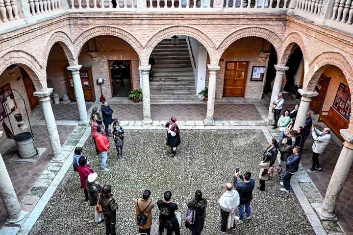 Almagro-Theatertournee mit Figuren aus dem Goldenen Zeitalter