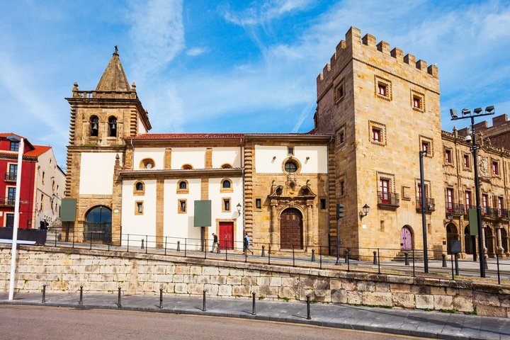 Hello Gijon: Privat 2 - Intro-timers byvandring med lokal Vejleder