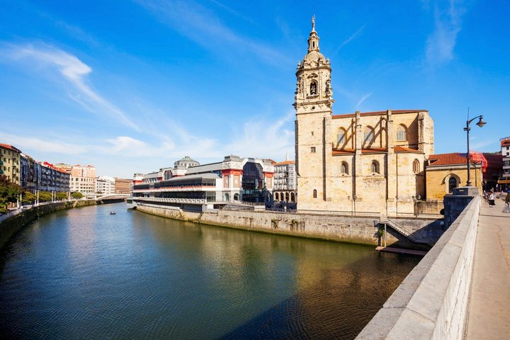 Hello Gijon: Privat 2 - Intro-timers byvandring med lokal Vejleder