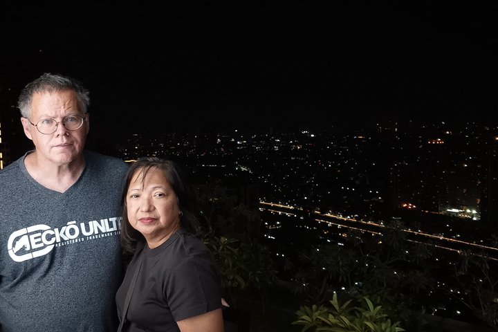 Makati : Pubcrawl Midget boxing rooftop muziek en gogo clubs