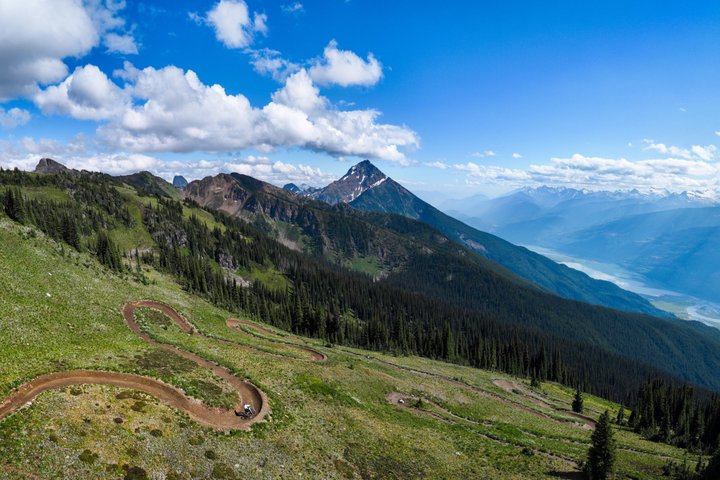 Tour panoramico in montagna 4X4 al Revelstoke Mountain resort