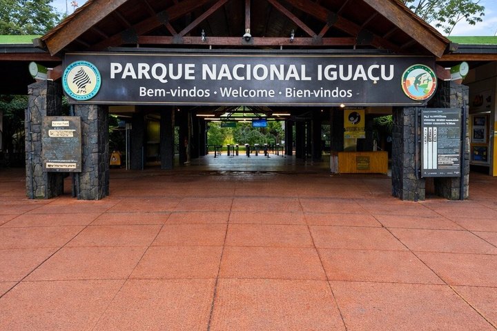 Iguazu Falls: Complete Argentine Side Experience