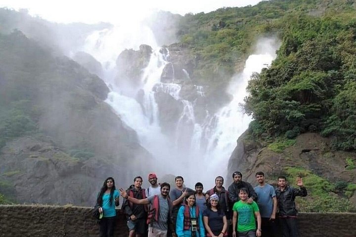 Dudhsagar Waterfalls Tour Jeep Safari og Spice Plantation Besøg