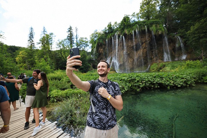 Tour guidato di Zadar ai Laghi di Plitvice con biglietti
