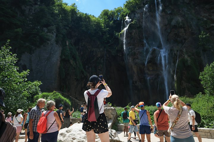 Tour guidato di Zadar ai Laghi di Plitvice con biglietti