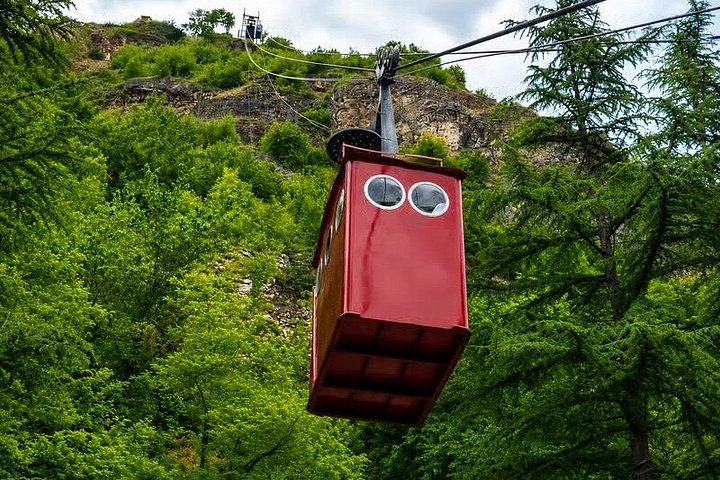 Chiatura Katskhi Pillar and Mgvimevi Monastery Tour From Kutaisi