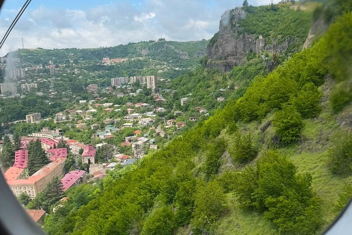 Chiatura Katskhi Pillar and Mgvimevi Monastery Tour From Kutaisi