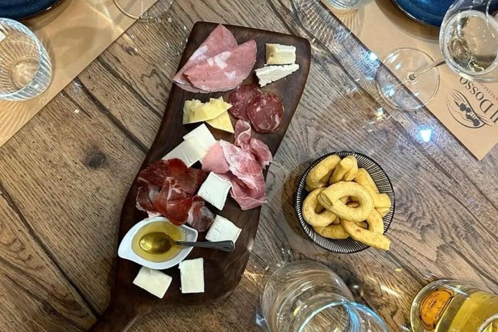 Degustazione con visita in cantina nel cuore della Franciacorta