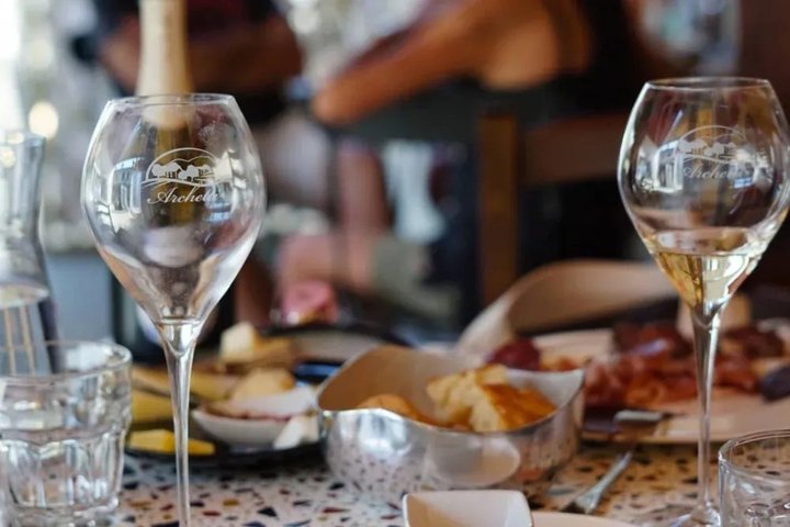 Degustazione con visita in cantina nel cuore della Franciacorta