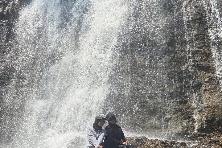 Tour Privado de 1 Día a la Cascada Tumpak Sewu desde Malang/Surabaya
