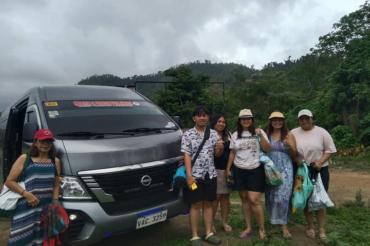 Traslado desde el Aeropuerto Puerto Princesa a El Nido Van