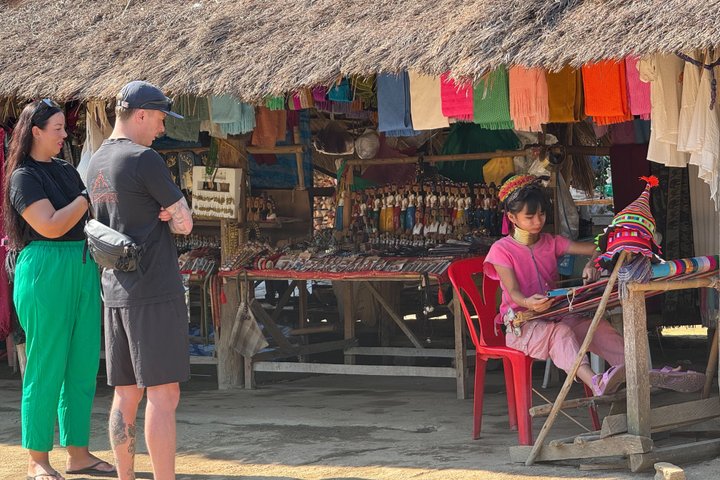 Chiang Rai Privat anpassningsbar resa med Engelska talande förare