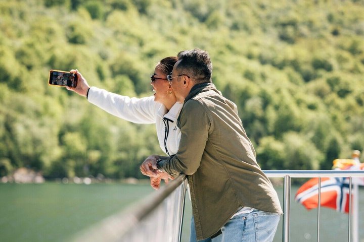 Croisière électrique de Stavanger au fjord jusqu'au Lysefjord et Preikestolen