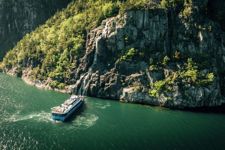Croisière électrique de Stavanger au fjord jusqu'au Lysefjord et Preikestolen