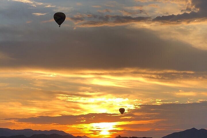 Sunrise Hot Air Balloon Adventure over Sonoran-ørkenen