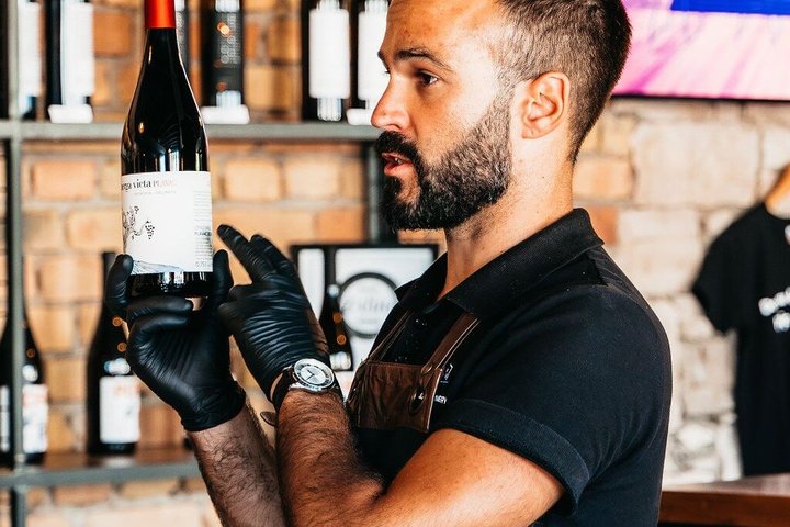 Vino de Korcula y visitas turísticas Vistas Catas e historias