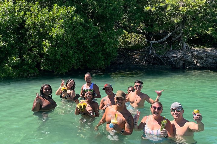 Visite des 5 îles du houblon de Carthagène : déjeuner, plongée avec tuba, clubs de plage, et plus encore