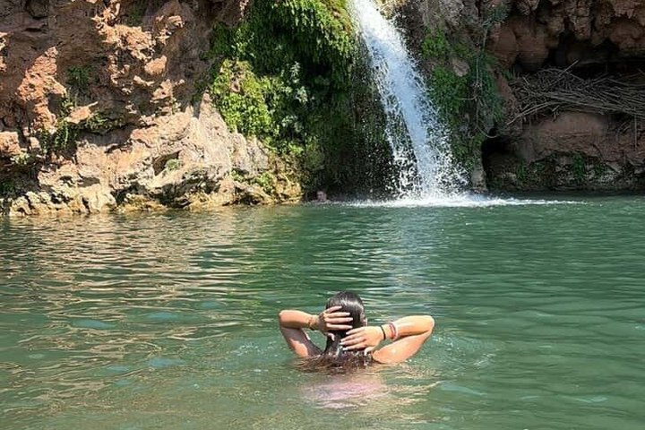 Autentica Algarve: Safari in Jeep 4x4 a Tavira, tra montagne e cascate.