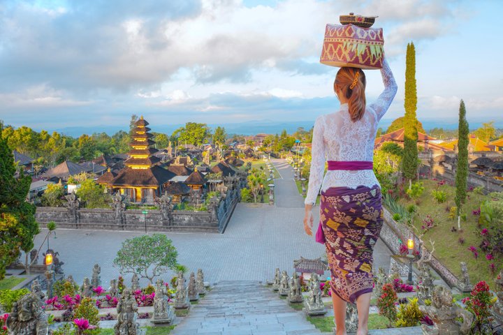 Tour por Bali Oriental: Templo Madre, Penglipuran y Tukad Cepung
