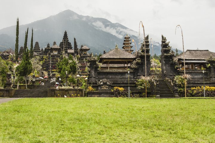 Tour por Bali Oriental: Templo Madre, Penglipuran y Tukad Cepung