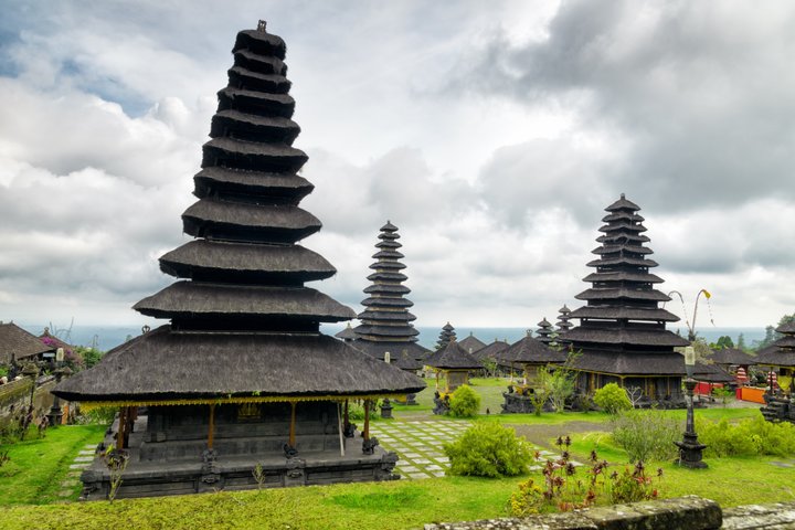 Tour por Bali Oriental: Templo Madre, Penglipuran y Tukad Cepung