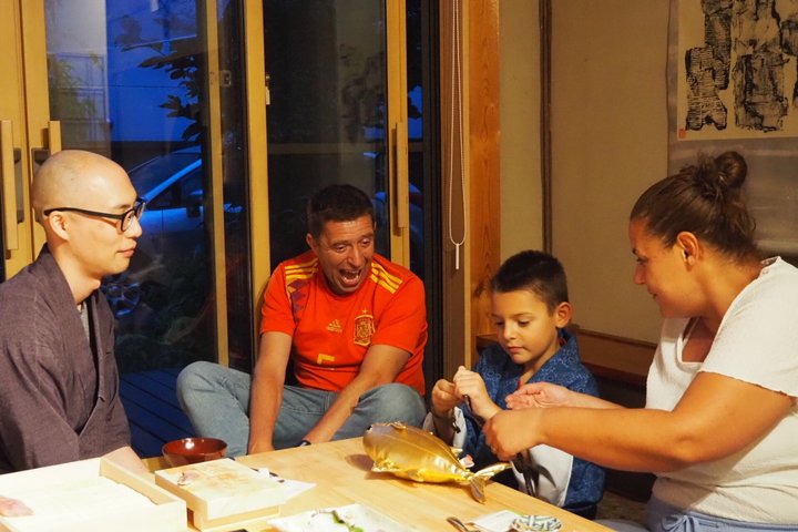 Privat sushilektion i Tokyo–6 slag, kulturhistoria och full måltid