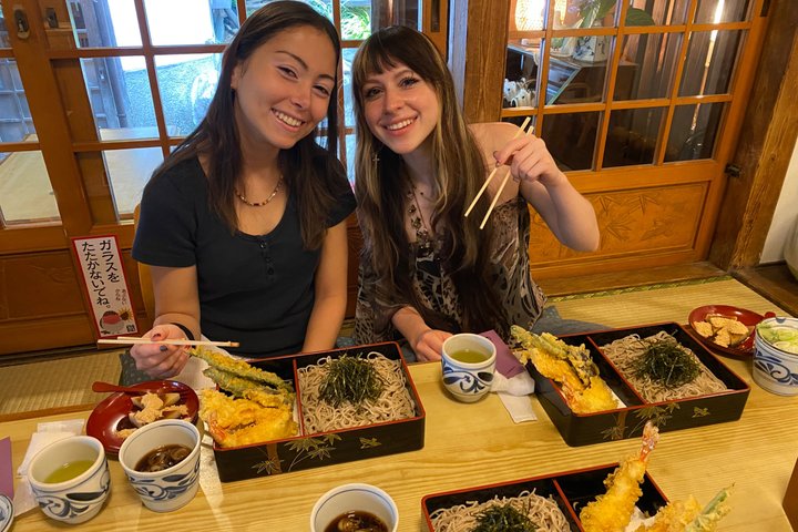 Privé Boeddhistische Tempel Ritueel & Soba Tour – Tokio bij Jindaiji