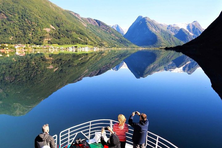 Bergen : Croisière UNESCO NærøyFjord, Flåm & Stegastein - Incl. Déjeuner