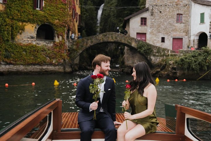 Privé rondvaart met een houten boot over het Comomeer en Italiaans glamour