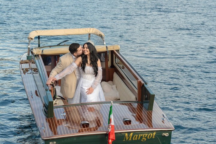 Privé rondvaart met een houten boot over het Comomeer en Italiaans glamour