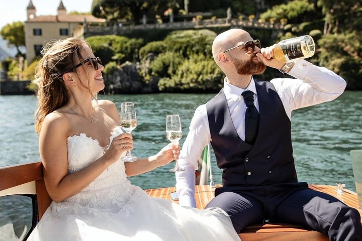 Privé rondvaart met een houten boot over het Comomeer en Italiaans glamour