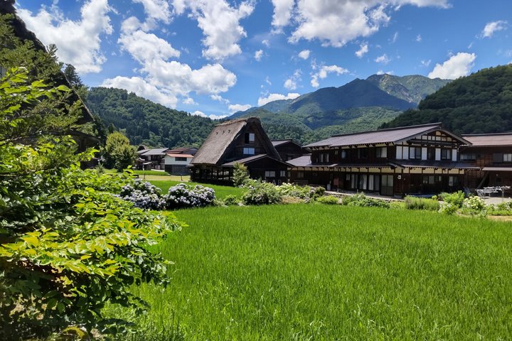 [En-dags bustur med afgang fra Kanazawa Station] Shirakawa-go og Gokayama, to verdensarvslandsbyer bustur